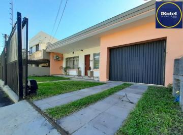 Casa · 300m² · 4 Quartos · 5 Vagas · Casa com 4 dormitórios ,