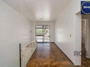 Casa de 4 quartos, Porto Alegre · Excelente casa de 132m² com 4 dormitórios no centro histórico.