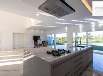 Casa · 388m² · 5 Quartos · 4 Vagas · Casa Condominio para Venda - 388m², 5 dormitórios, sendo 3 suites, 4 vagas - Ter