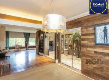Casa · 220m² · 3 Quartos · 7 Vagas · Excelente casa de 220m² com 3 dormitórios no bairro Tristeza.