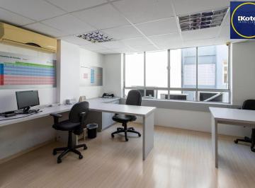 Comercial · 69m² · 6 Quartos · Andar inteiro mobiliado com 215 m² para até 60 pessoas