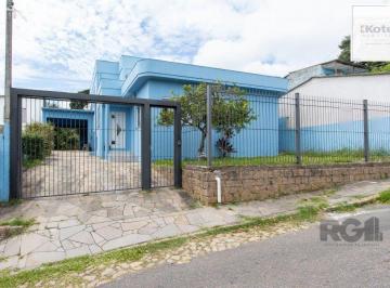Casa · 312m² · 5 Quartos · 8 Vagas · Casa, 5 dormitórios, sendo 1 suíte, 312m² privativos, 8 vagas - Bairro Vila Nova