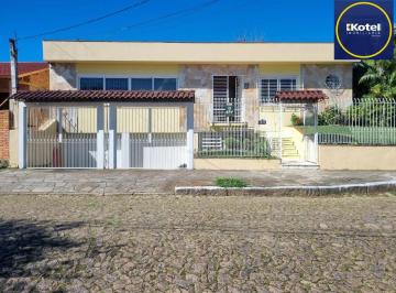 Casa · 280m² · 3 Quartos · 2 Vagas · Casa Térrea 280 m²  em Teresópolis – 4 Dorms, Escritório e Edícula