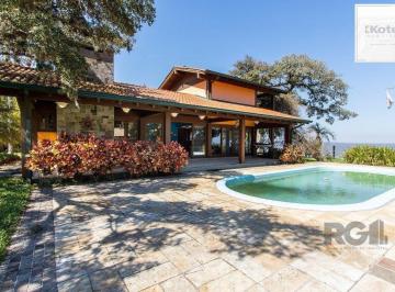 Casa · 482m² · 4 Quartos · 20 Vagas · Terreno de 5.200m², rodeado pela natureza, possuindo 482m² de área construída
