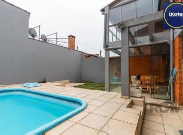 Casa · 245m² · 5 Quartos · 4 Vagas · Casa de 245m² com 5 dormitórios no bairro Sarandi