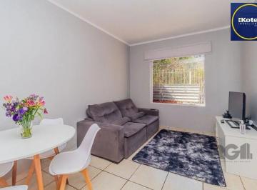 Casa · 100m² · 2 Quartos · 2 Vagas · Casa com 99,73m², 2 dormitórios, 2 vagas no bairro Floresta