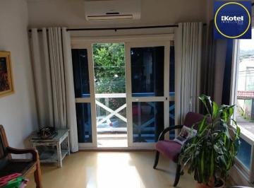 Casa · 100m² · 3 Quartos · Casa com 3 dormitórios no bairro Ipanema