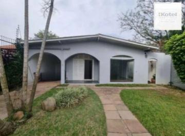 Casa · 435m² · 3 Quartos · 5 Vagas · Casa 3 Dormitórios com Piscina à Venda no Guarujá – Zona Sul de Porto Alegre