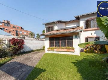 Casa · 369m² · 4 Quartos · 6 Vagas · Casa para Venda - 72.6m², 4 dormitórios, sendo 1 suites, 6 vagas - Camaquã