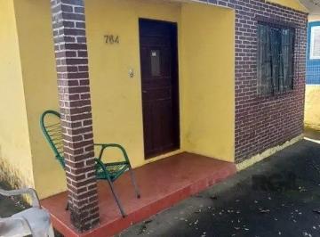 Casa · 120m² · 3 Quartos · 4 Vagas · Oportunidade na zona sul, terreno com duas casas, 03 dormitórios  e cozinha com