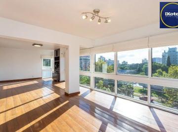 Apartamento · 191m² · 3 Quartos · 2 Vagas · Apartamento no bairro Higienópolis com 190m² de 3 dormitórios e 2 vagas