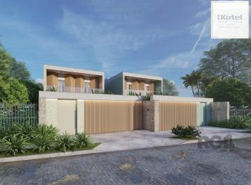 Casa · 277m² · 4 Quartos · 2 Vagas · Magnifica casa na Vila Assução em Porto Alegre!