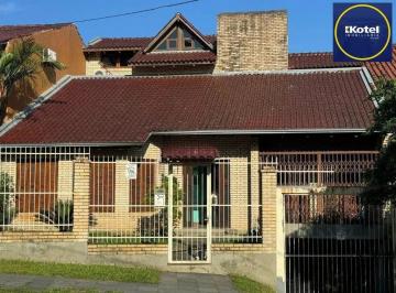 Casa · 432m² · 4 Quartos · 2 Vagas · Casa com 4 dormitórios no bairro nonoai