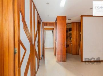 Comercial · 50m² · Excelente sala comercial localizada em frente à Santa Casa, em ponto estratégico