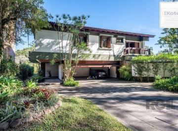 Casa · 650m² · 4 Quartos · 5 Vagas · CASARÃO À MODA ANTIGA