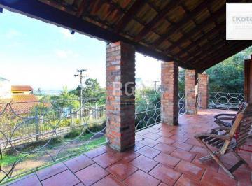 Casa · 269m² · 4 Quartos · 5 Vagas · Casa para Venda - 269.06m², 4 dormitórios, sendo 2 suites, 5 vagas - Teresópolis
