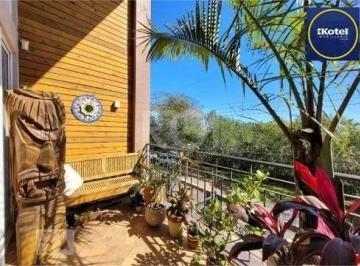 Casa · 167m² · 3 Quartos · 3 Vagas · EXCELENTE CASA COM 3 DORMITÓRIOS, 1 SUÍTE E VAGA DE GARAGEM PARA 3 CARROS.