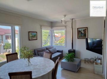 Casa · 144m² · 3 Quartos · 2 Vagas · Casa de 3 dormitórios no bairro Mário Quintana