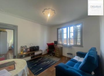 Apartamento · 45m² · 1 Quarto · Apartamento à venda na Azenha, Porto Alegre – 1 dormitório, banheiro completo