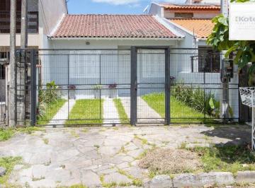 Casa · 57m² · 2 Quartos · 1 Vaga · Casa no Bairro Hípica, 100% reformada, 2 dormitórios, 1 vaga de garagem.