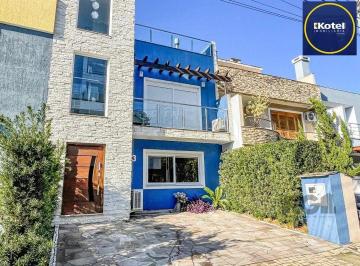 Casa · 247m² · 4 Quartos · 2 Vagas · Casa à venda - em Hípica