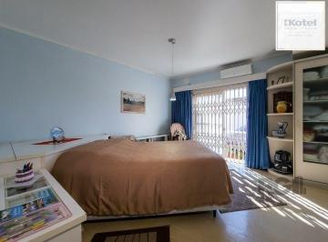 Casa · 182m² · 3 Quartos · 2 Vagas · Casa à venda - em Ipanema