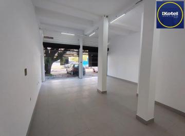 Comercial · 100m² · 1 Quarto · Vende-se loja com 100 m² - Floresta