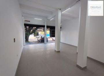 Comercial · 100m² · 1 Quarto · Vende-se loja com 100 m² - Floresta
