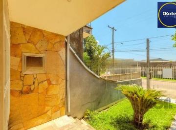 Casa · 72m² · 3 Quartos · 3 Vagas · Casa de 3 dormitórios no bairro Rubem Berta