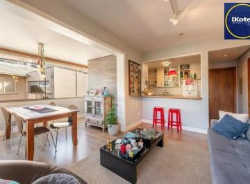 Apartamento · 77m² · 2 Quartos · 2 Vagas · Apartamento com 2 quartos, sendo 1 suíte e 2 vagas no bairro Bela Vista
