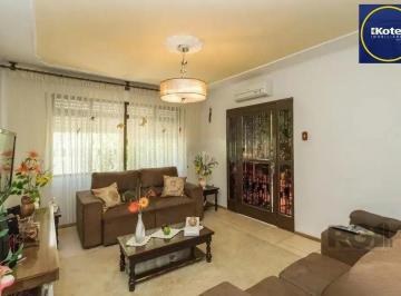 Casa · 165m² · 3 Quartos · 2 Vagas · Casa de 3 dormitórios no bairro Jardim Carvalho