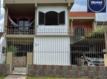 Casa · 150m² · 3 Quartos · 2 Vagas · Casa à venda - na Restinga