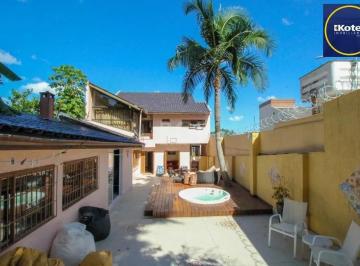 Casa · 350m² · 4 Quartos · 4 Vagas · Casa Com 4 dormitórios para Comprar , 350 m²- Chácara das Pedras - Porto Alegre