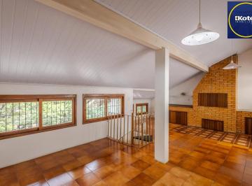 Casa · 210m² · 4 Quartos · 2 Vagas · Casa para Venda - 210m², 4 dormitórios, 2 vagas - Petrópolis