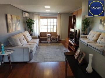 Casa · 340m² · 3 Quartos · 2 Vagas · Excelente casa com 03 suíte, espaço gourmet com churrasqueira, living com lareir