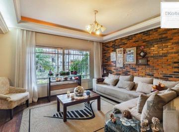 Casa · 242m² · 3 Quartos · 2 Vagas · Casa de 3 dormitórios, no bairro Espírito Santo