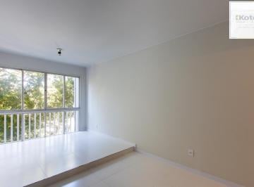 Apartamento · 79m² · 3 Quartos · Apartamento 3 quartos, reformado, condomínio com infraestrutura - Bairro Cristal