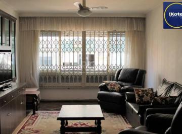 Apartamento · 185m² · 3 Quartos · 1 Vaga · Apartamento com 03 dormitórios, churrasqueira e vaga de garagem no Menino Deus