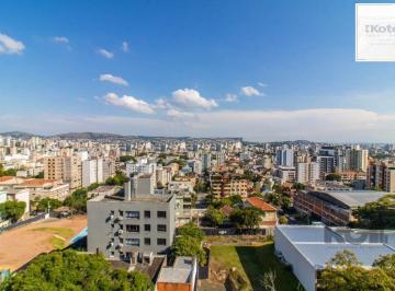 Apartamento · 222m² · 4 Quartos · 2 Vagas · Apartamento de quatro quartos, suíte e duas vagas de garagem no bairro Rio Branc