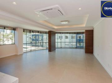 Apartamento · 120m² · 3 Quartos · 2 Vagas · Apartamento 100% Reformado com 3 Dormitórios e Churrasqueira