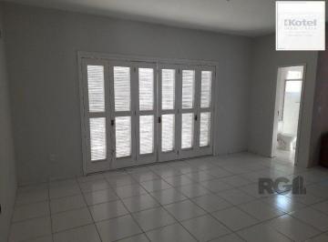 Comercial · 220m² · Oportunidade Imperdível: Prédio com 4 Apartamentos, Pátio e 2 Vagas de Garagem