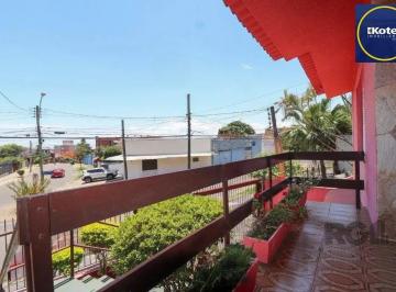 Casa · 233m² · 3 Quartos · 3 Vagas · Casa com 3 dormitórios no bairro Cristo Redentor