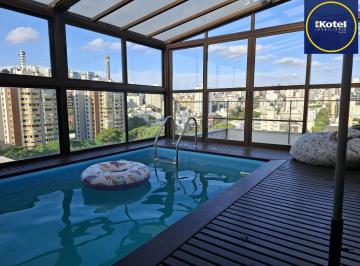 Apartamento · 211m² · 3 Quartos · 2 Vagas · Excelente cobertura de 211m² com 3 dormitórios e 2 vagas.