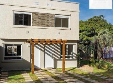 Casa · 88m² · 2 Quartos · Sobrado novo com 2 dormitórios e 1 vaga