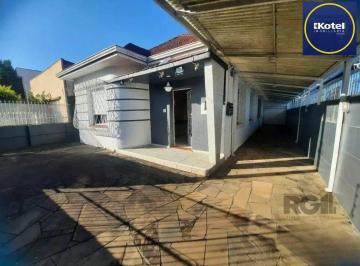 Casa · 125m² · 3 Quartos · 3 Vagas · Casa de 3 dormitórios, no bairro Glória