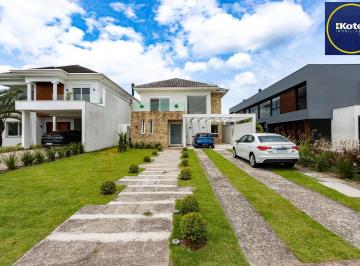 Casa · 324m² · 5 Quartos · Excelente Casa à Venda no Condomínio Terra Ville