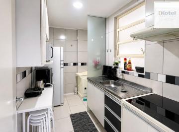 Cozinha-Moveis sob medida. · Apartamento 01 dormitório- Bairro Farroupilha-01 vaga Garagem.