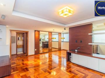 Apartamento · 126m² · 3 Quartos · 2 Vagas · Apartamento semi mobiliado, impecável, com 126m² privativo.
