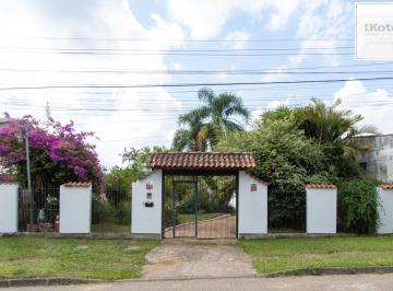 Casa · 160m² · 3 Quartos · 4 Vagas · Casa em Vila Nova, Porto Alegre! Com 160m² de área privativa e um total de 899m²