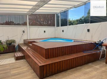 Casa · 250m² · 3 Quartos · 3 Vagas · Vendo casa com piscina na Lomba do Pinheiro